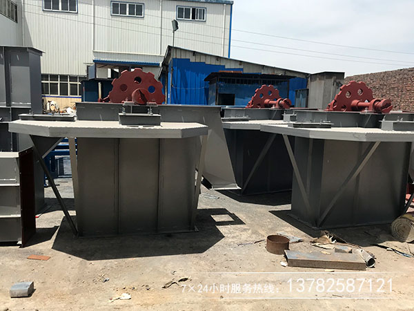 斗提機(jī)選型過(guò)大導(dǎo)致斗不滿，過(guò)小堆料